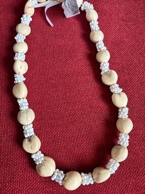 Handcrafted Cream kukui nut Lei Necklace with White Accents